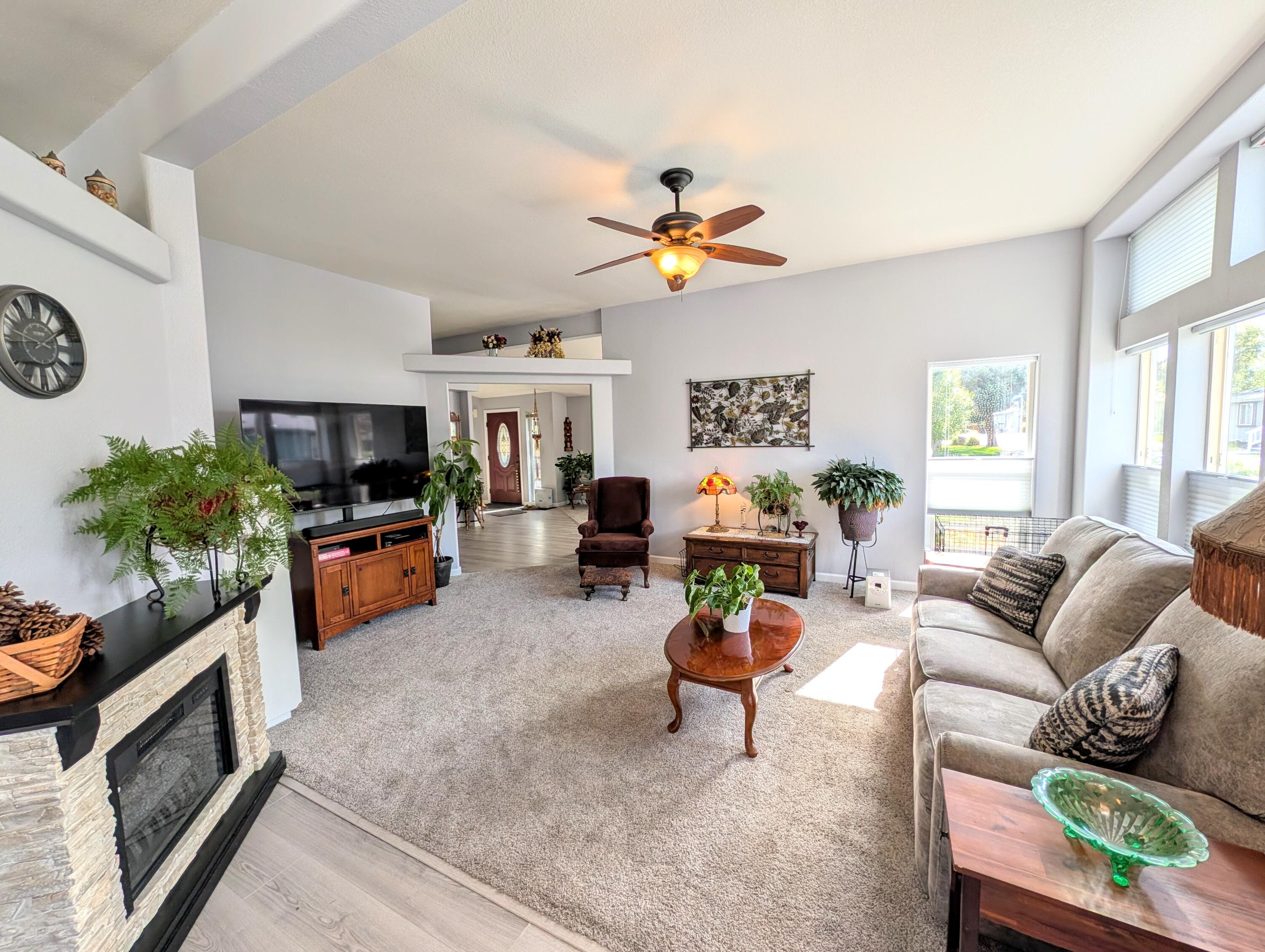 1188 Northeast 27th Street, Unit 71 Bend, OR 97701 - Photo 14 of 28