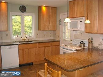 562 Manor Road Wynnewood, PA 19096 - Photo 6 of 13 Kitchen