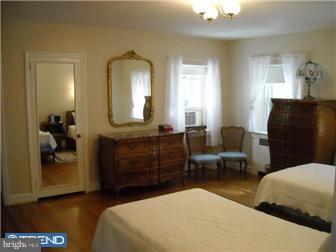 562 Manor Road Wynnewood, PA 19096 - Photo 8 of 13 Bedroom - Main
