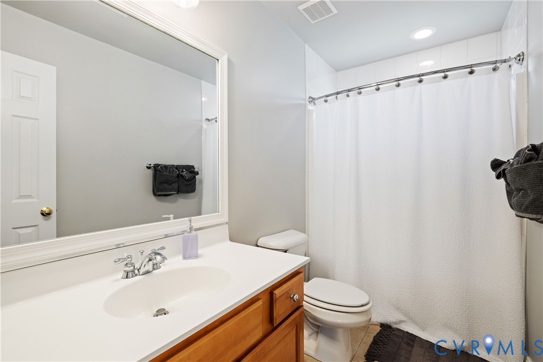 3143 Maidens Road Powhatan, VA 23139 - Photo 36 of 46 5th bedroom en-suite bathroom