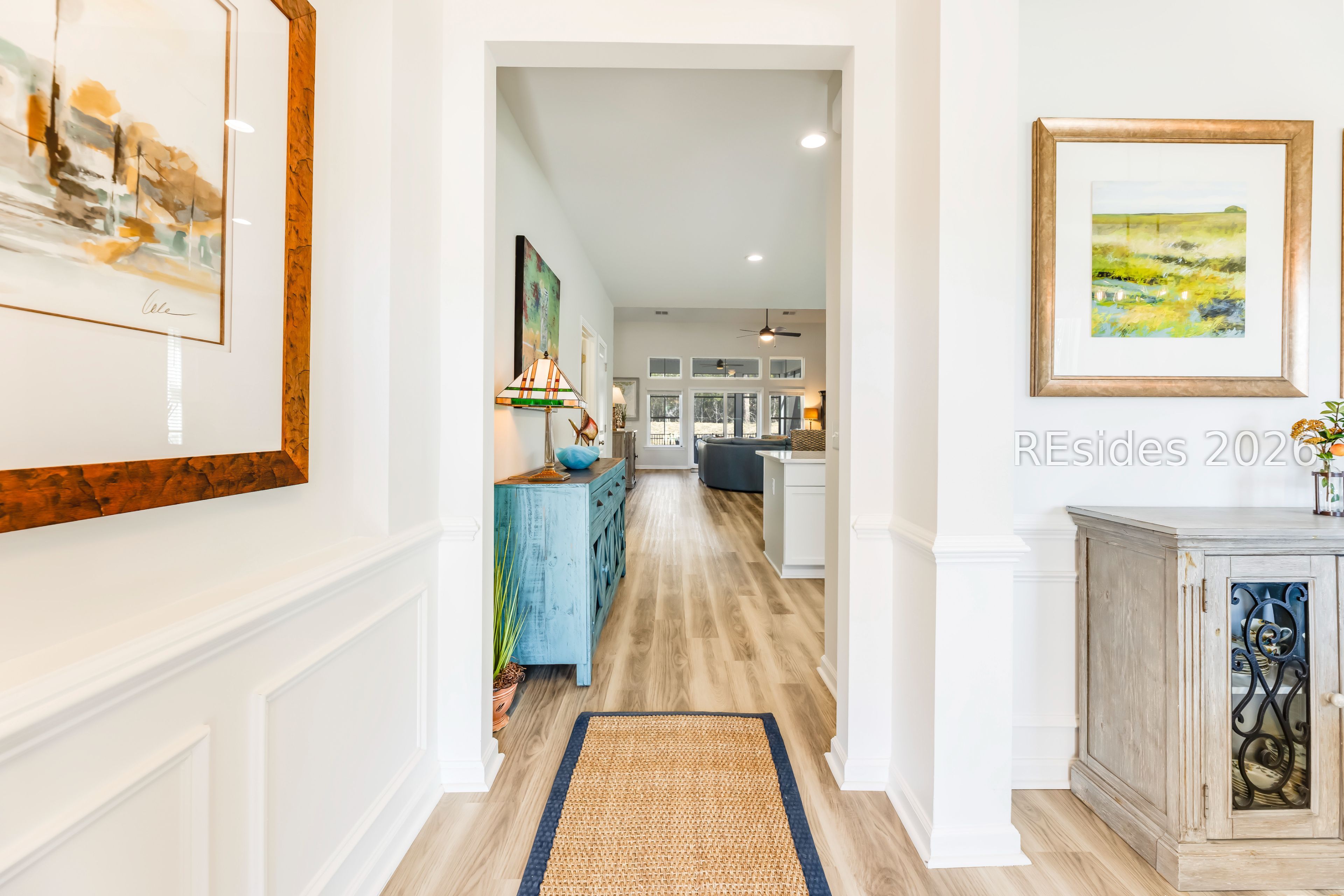 263 Monument Street Ridgeland, SC 29936 - Photo 31 of 61 Elegant entry w/ art niche and wanscoting