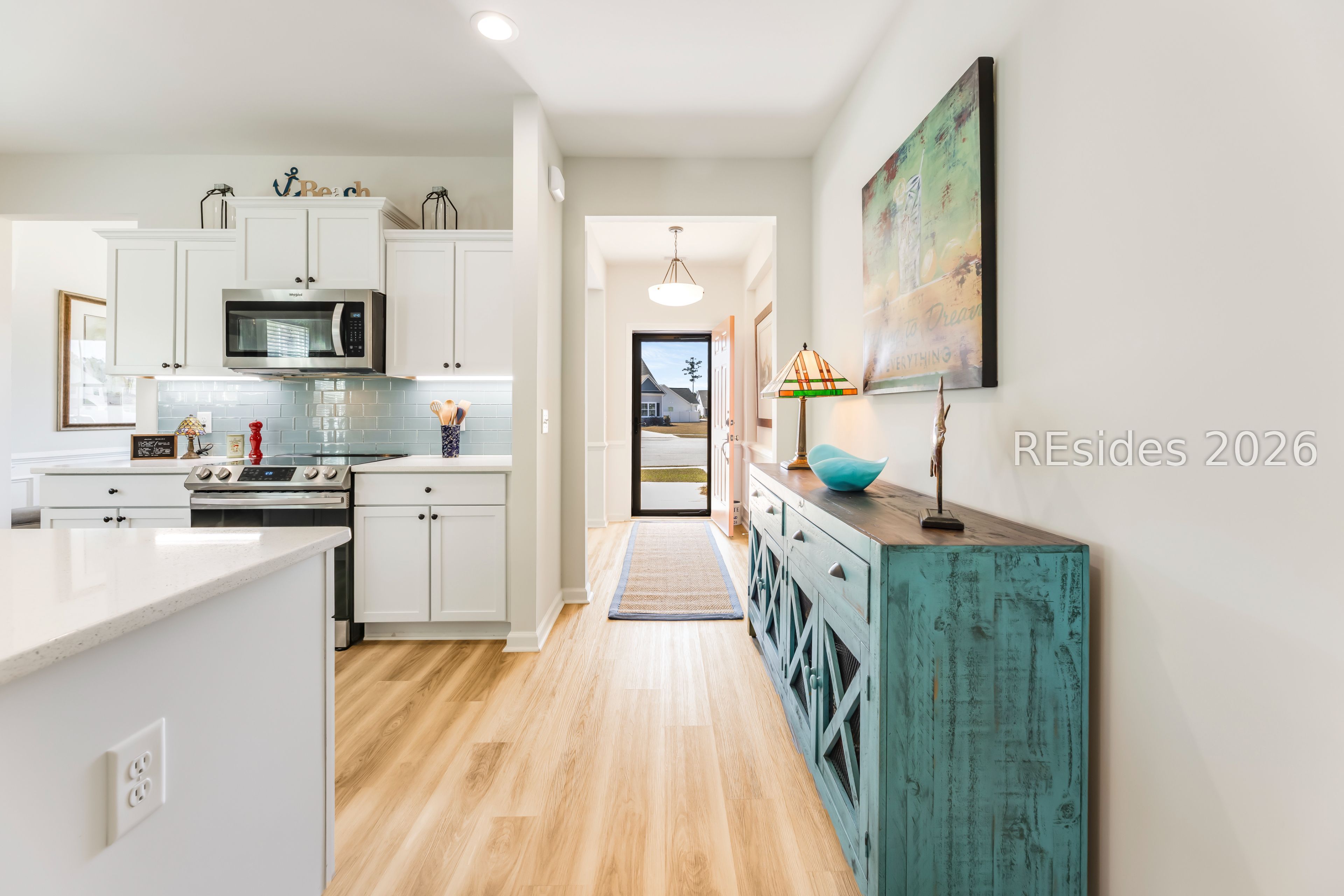 263 Monument Street Ridgeland, SC 29936 - Photo 9 of 61 Nice entryway with accent niche