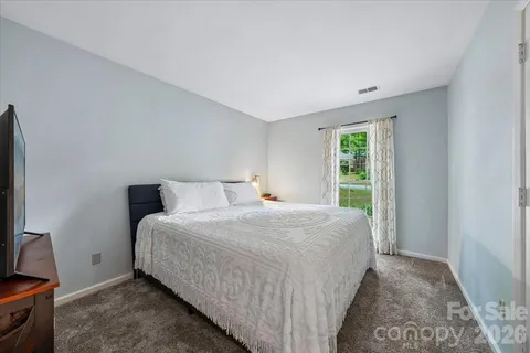 $378,000 | 1005 Pinafore Drive, Charlotte, NC 28212