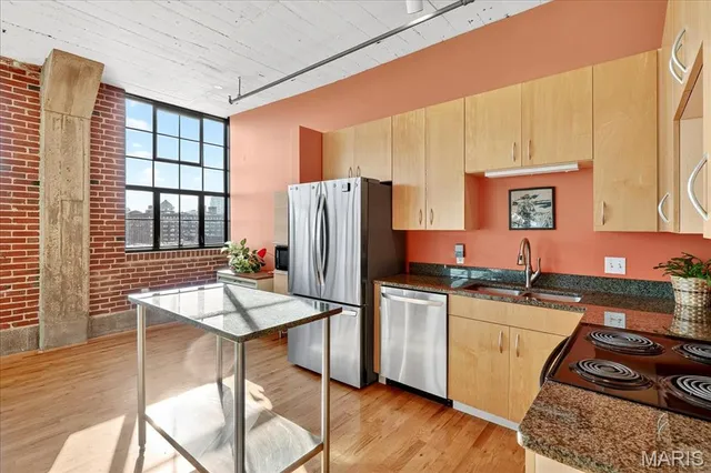 $162,900 | 2020 Washington St Street, Unit 707, St. Louis, MO 63103