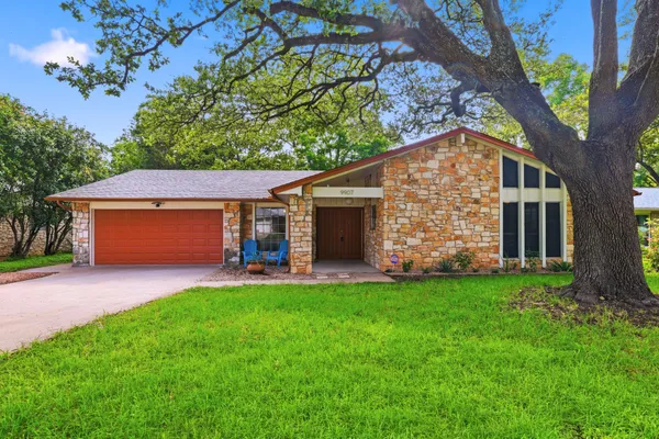 $500,000 | 9907 Oak Hollow Drive, Austin, TX 78758