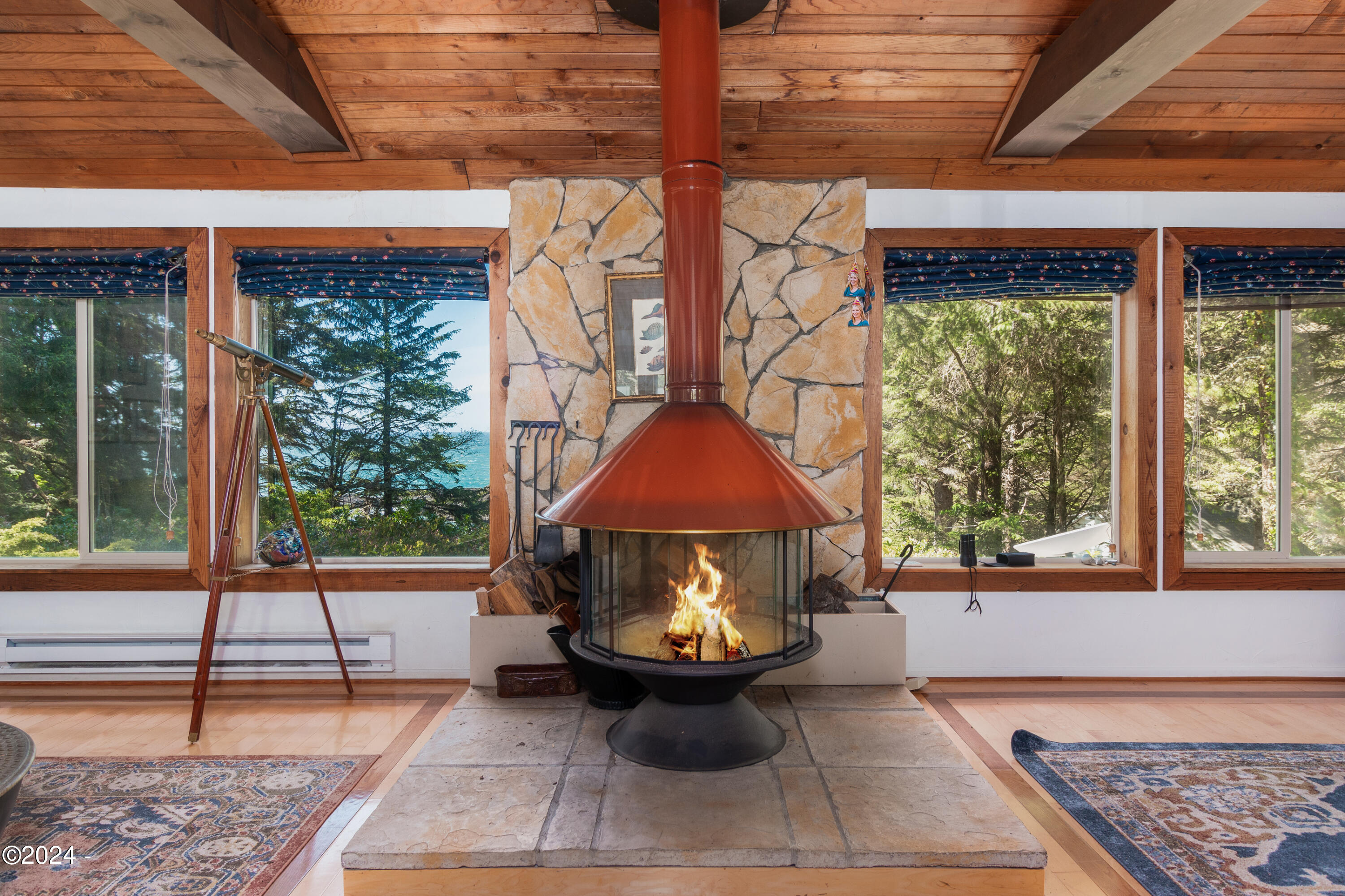 2275 Highway 101 Depoe Bay, OR 97341 - Photo 21 of 61 Amazing Feature