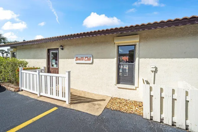 $2,000 | 3335 Wind Surf Way, Melbourne Beach, FL 32951