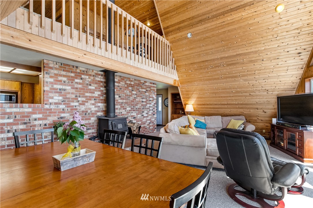 2665 North Shore Road Bellingham, WA 98226 - Photo 18 of 39 Gallery Image 18