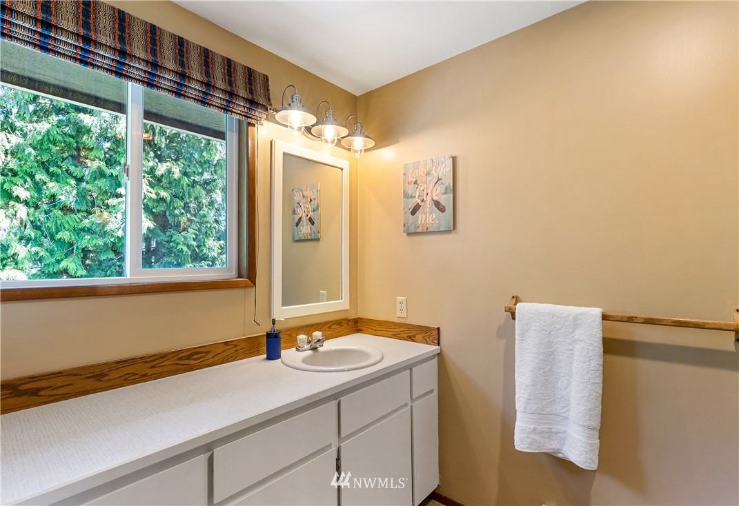 2665 North Shore Road Bellingham, WA 98226 - Photo 32 of 39 Gallery Image 32