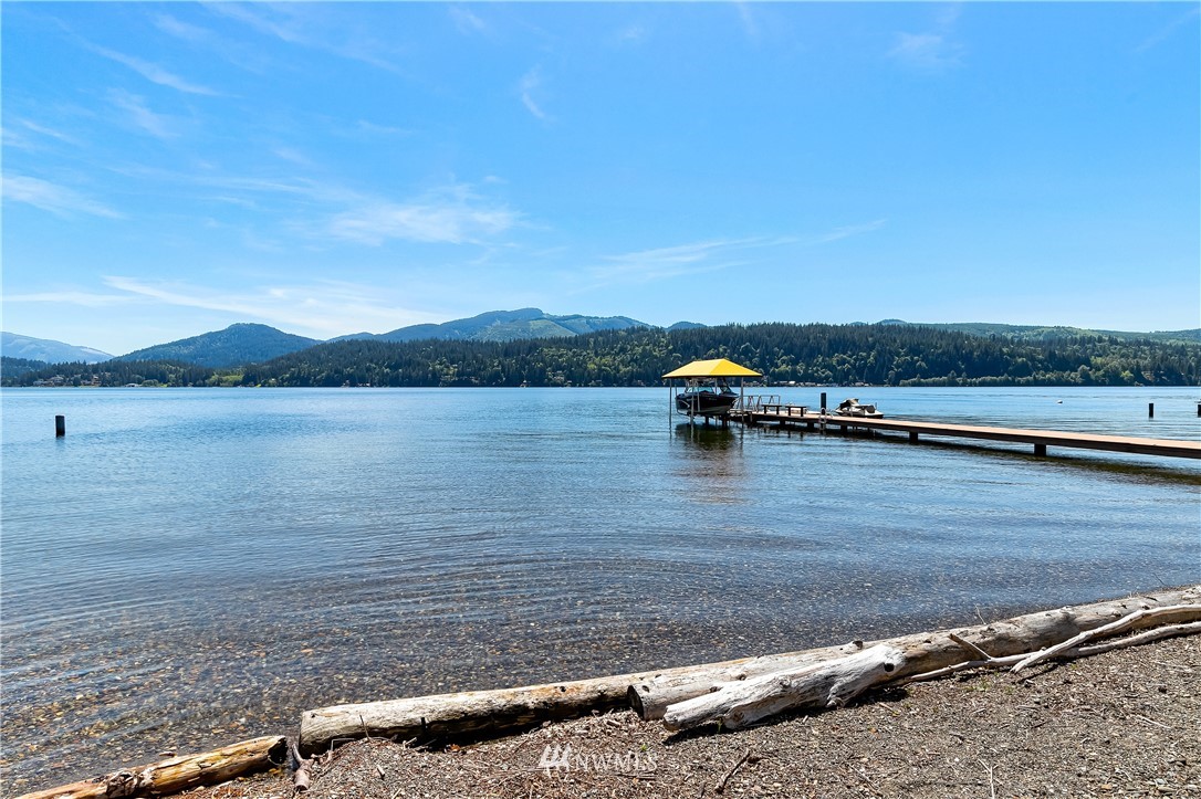 2665 North Shore Road Bellingham, WA 98226 - Photo 8 of 39 Gallery Image 8