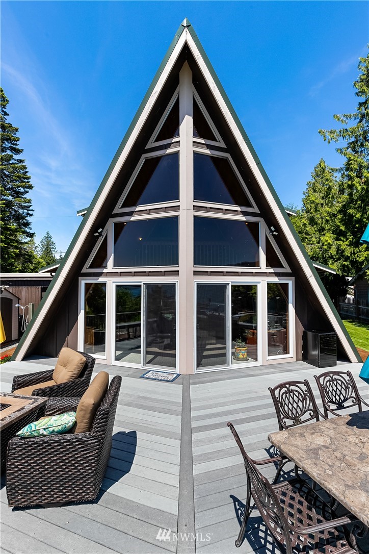 2665 North Shore Road Bellingham, WA 98226 - Photo 10 of 39 Gallery Image 10