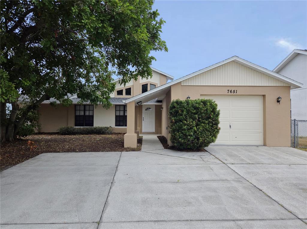 7651 Vienna Lane Port Richey, FL 34668 - Photo 1 of 1 Gallery Image 1