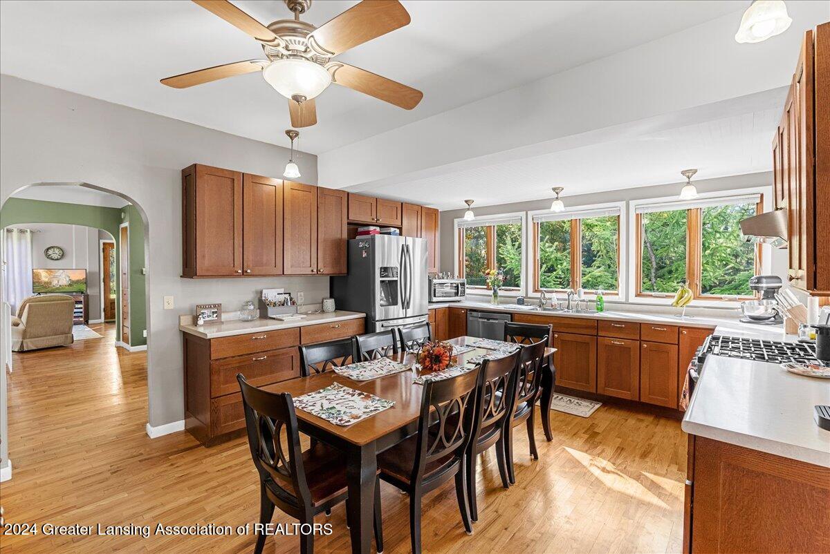 8647 Coleman Road Haslett, MI 48840 - Photo 11 of 49 30-Media Jett - 30