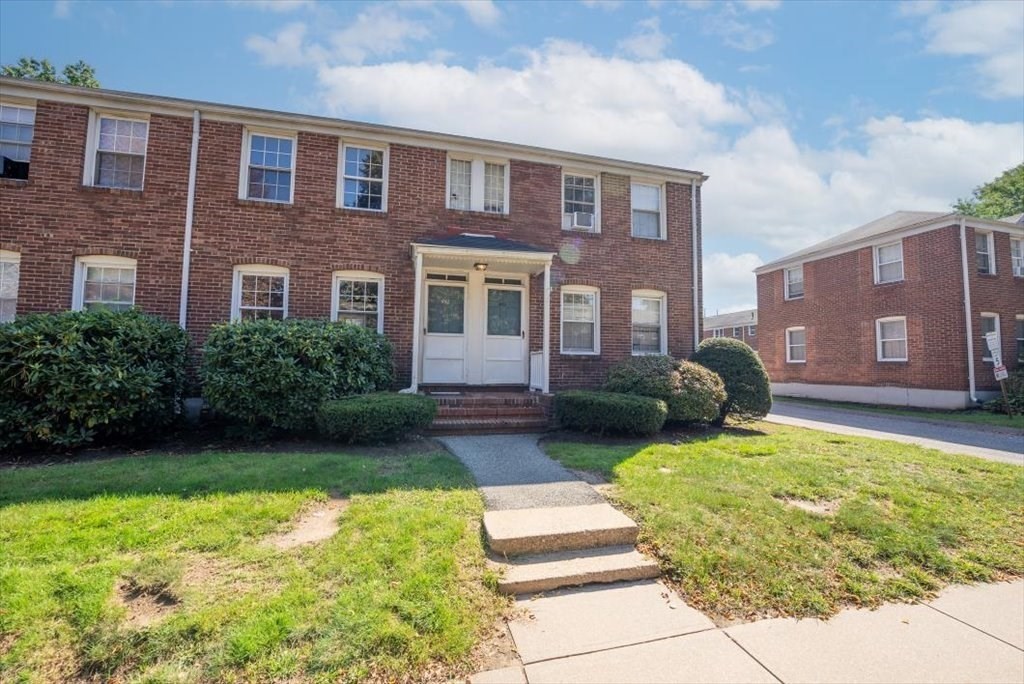 443 Cold Spring Avenue, Unit 443 West Springfield, MA 01089 - Photo 1 of 19 Gallery Image 1
