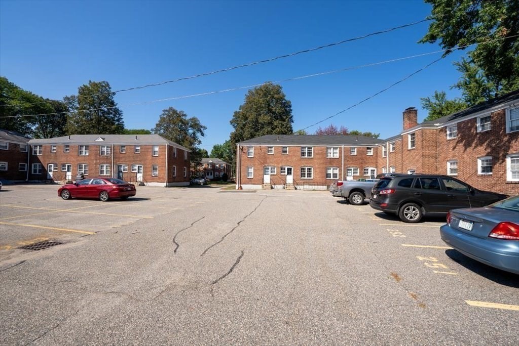 443 Cold Spring Avenue, Unit 443 West Springfield, MA 01089 - Photo 14 of 19 Gallery Image 14