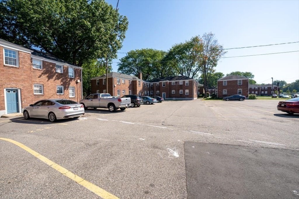 443 Cold Spring Avenue, Unit 443 West Springfield, MA 01089 - Photo 17 of 19 Gallery Image 17