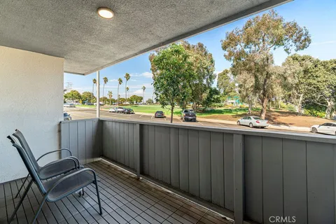 $950,000 | 1321 Beryl Street, Unit 101, Redondo Beach, CA 90277