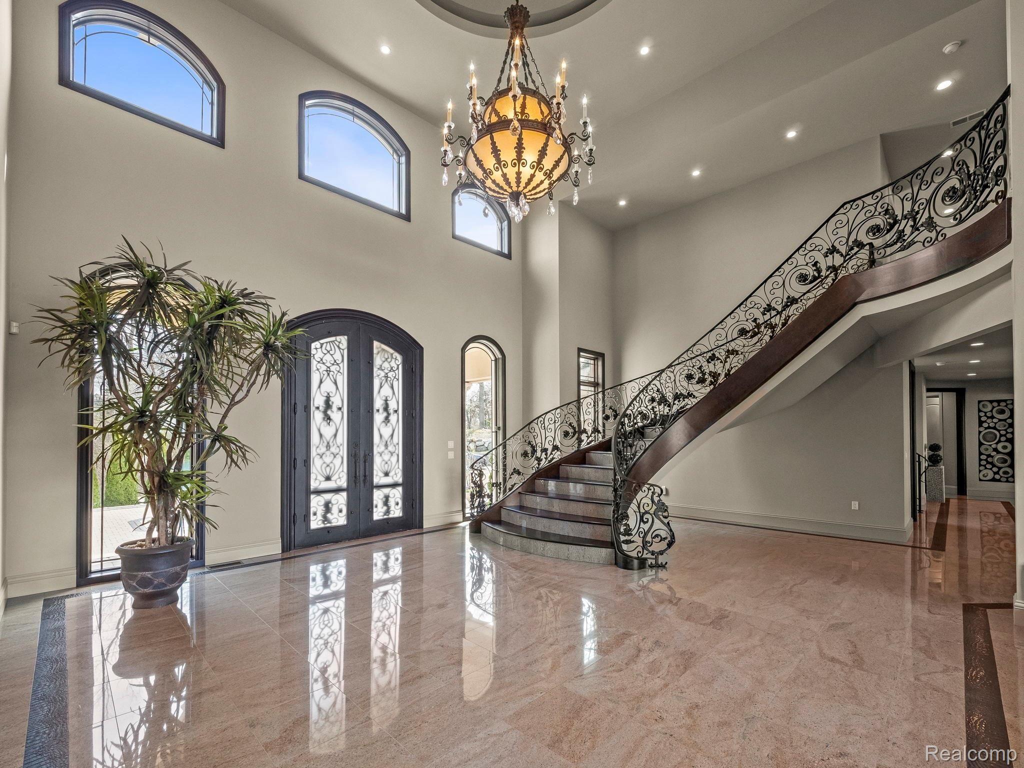 1530 Kirkway Road Bloomfield Hills, MI 48302 - Photo 6 of 38 11-web-or-mls-P2400551.JPG
