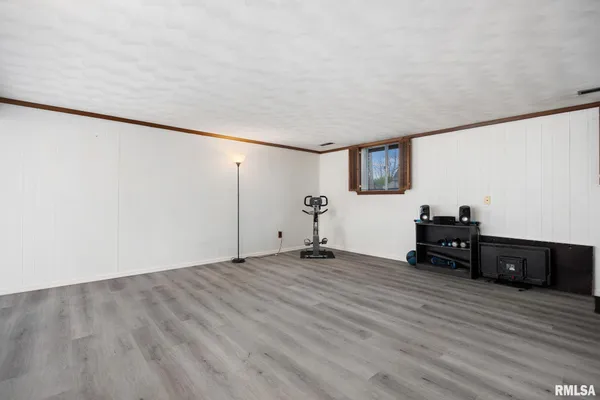 $189,900 | 116 Gottlieb Court, Creve Coeur, IL 61610