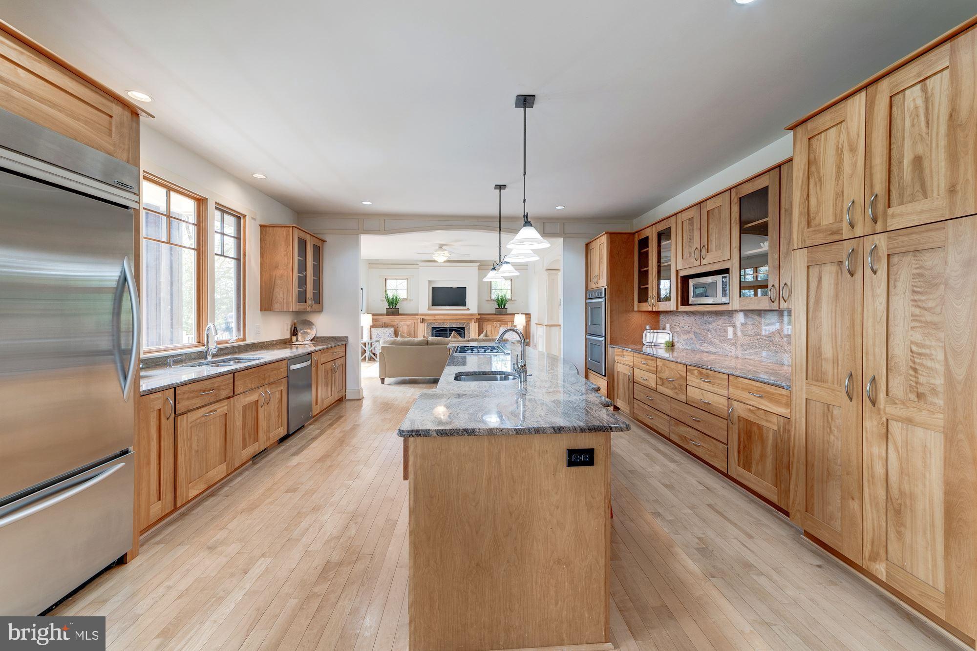 6547 Old Chesterbrook Road McLean, VA 22101 - Photo 11 of 55 Kitchen