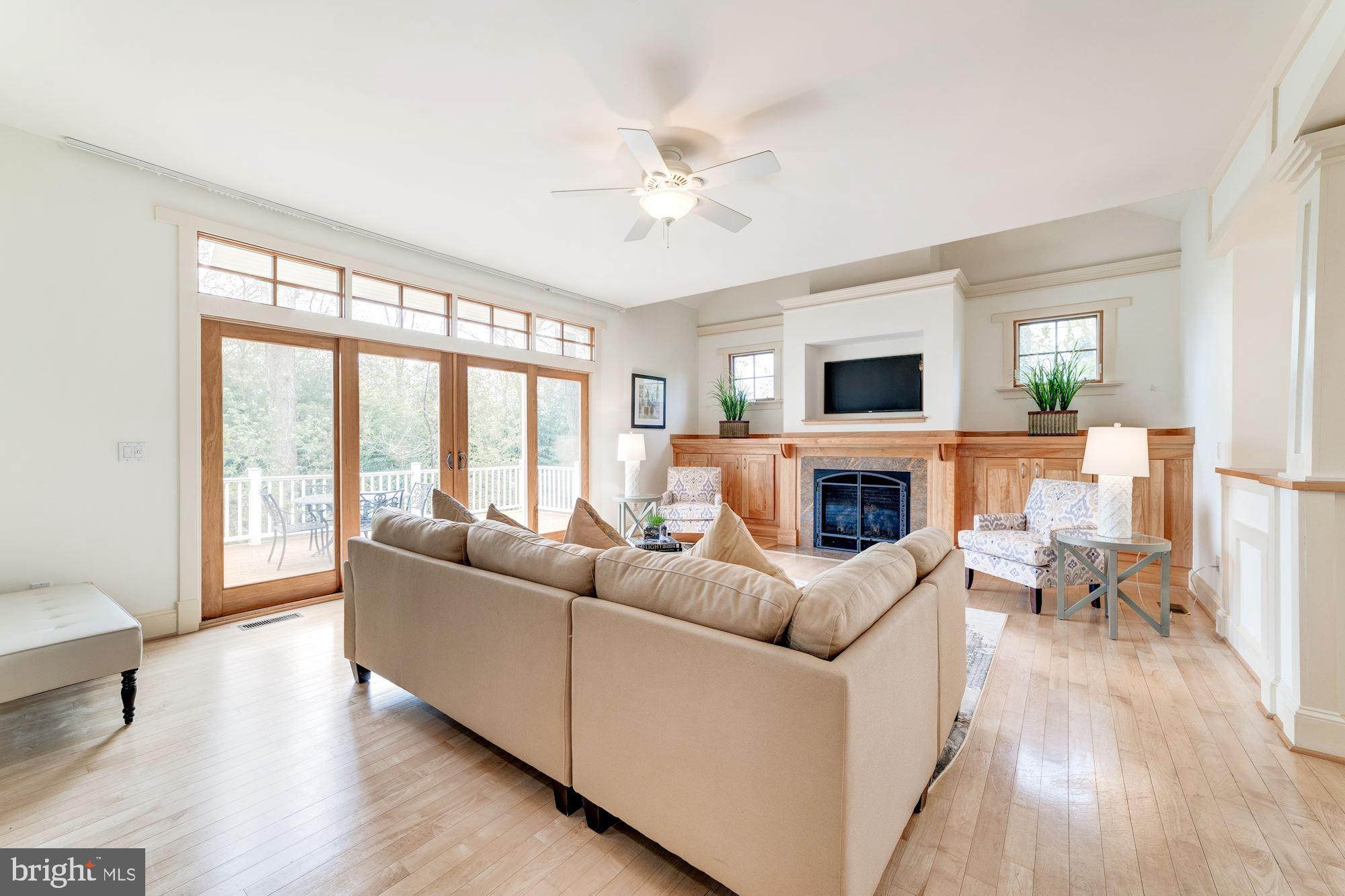 6547 Old Chesterbrook Road McLean, VA 22101 - Photo 15 of 55 Family Room