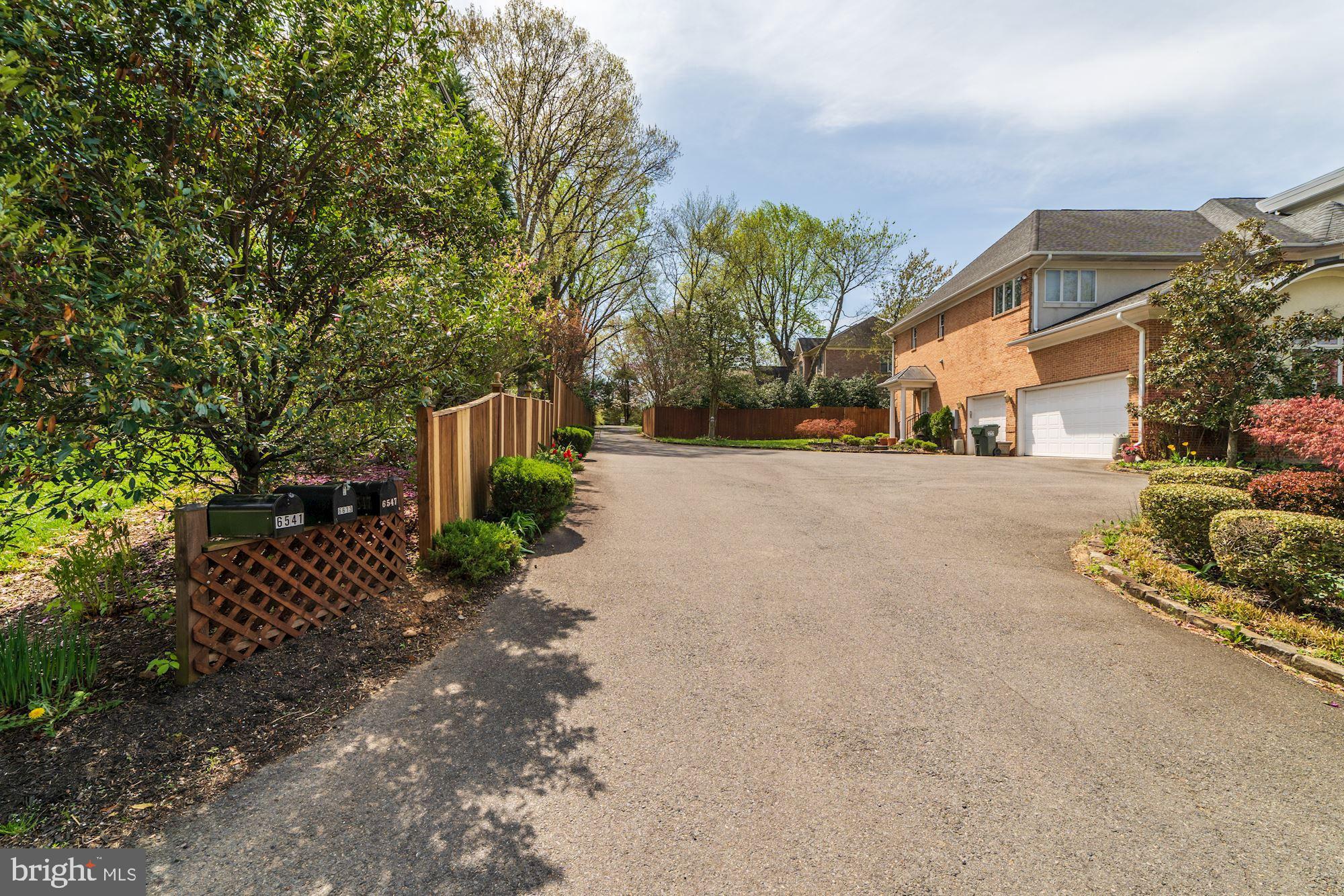 6547 Old Chesterbrook Road McLean, VA 22101 - Photo 55 of 55 Exterior (Access Road from Old Chesterbrook)