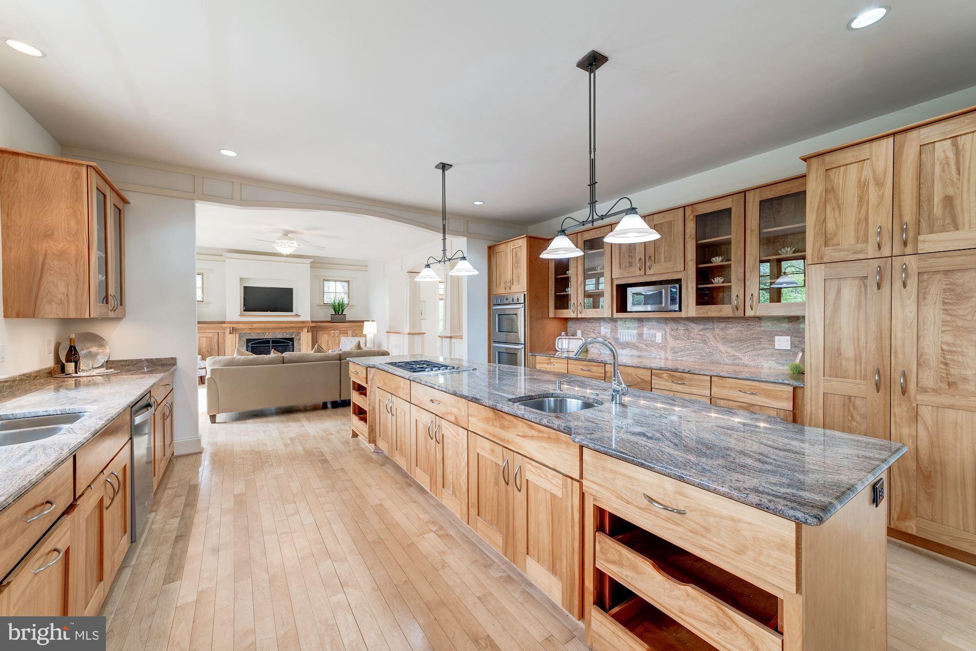 6547 Old Chesterbrook Road McLean, VA 22101 - Photo 8 of 55 Kitchen