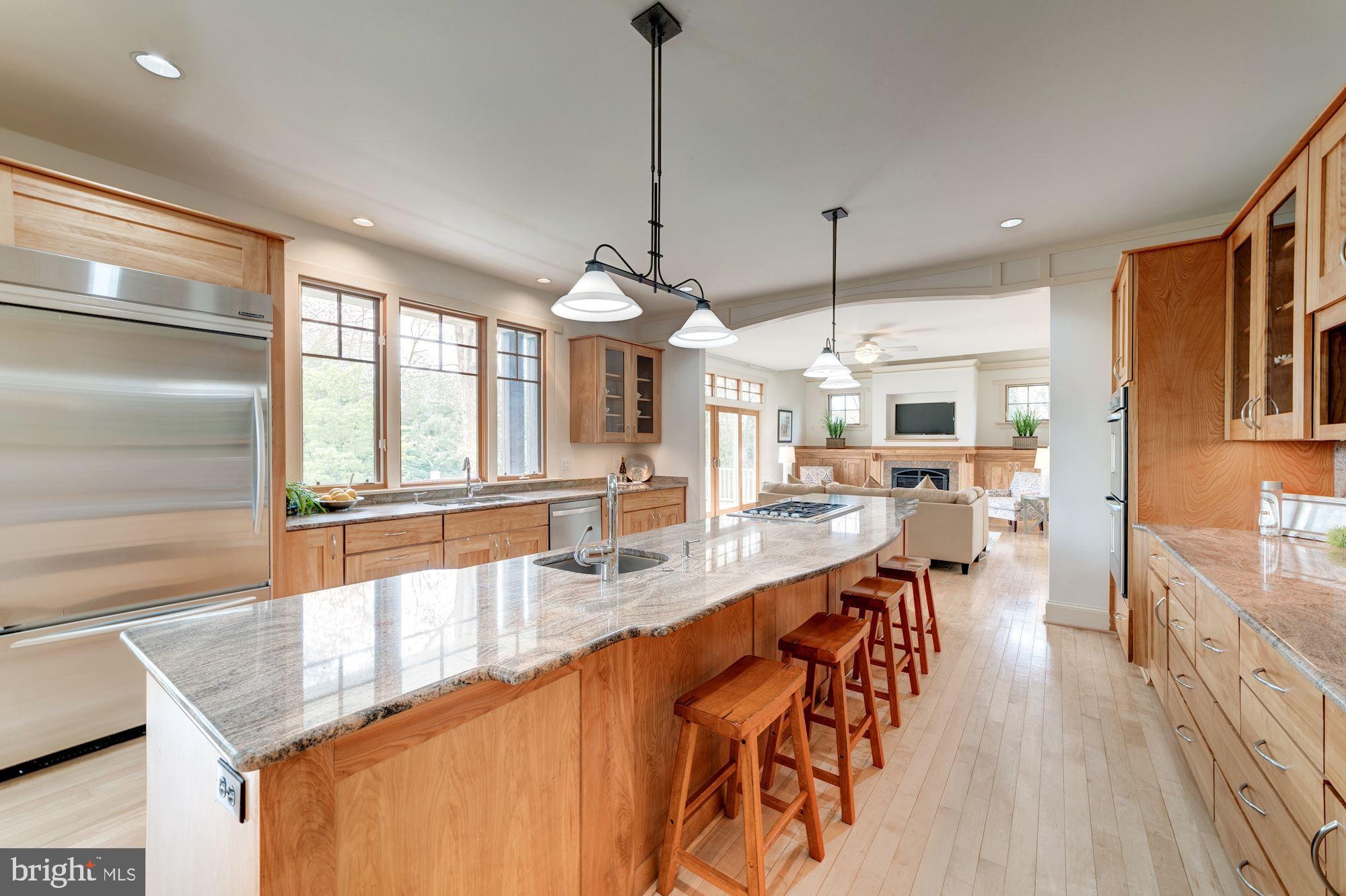6547 Old Chesterbrook Road McLean, VA 22101 - Photo 9 of 55 Kitchen