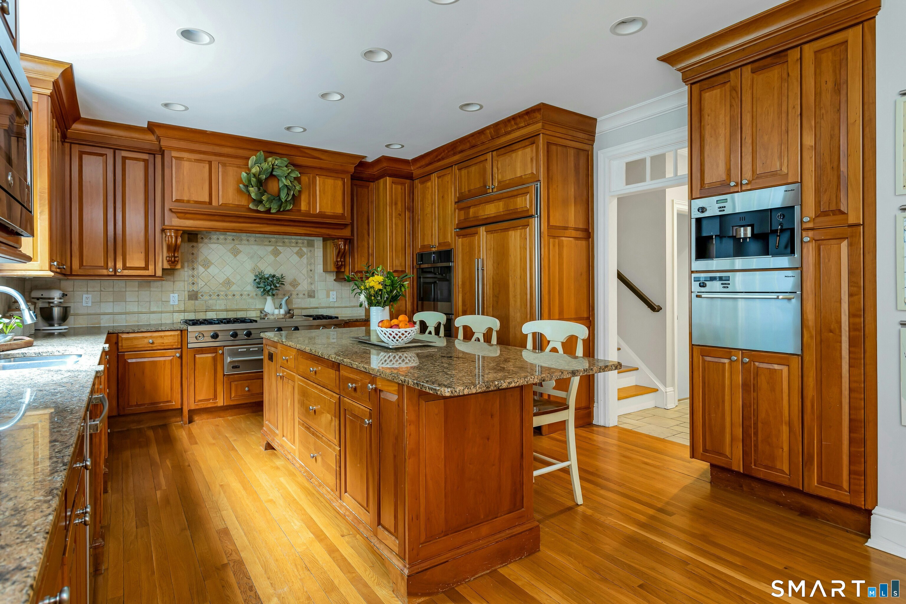 14 Turtle Ridge Court Ridgefield, CT 06877 - Photo 11 of 40 Kitchen