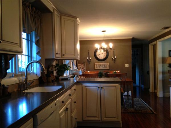 76 Rzasa Drive Chicopee, MA 01013 - Photo 4 of 17 Gallery Image 4