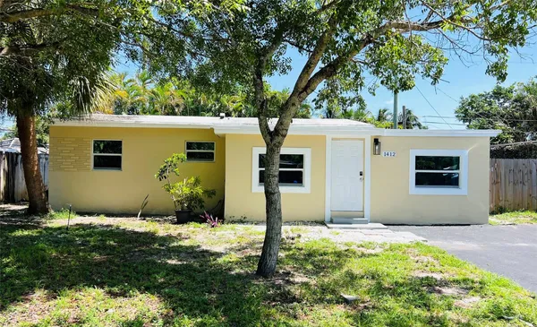 $469,900 | 1412 Northeast 25th Court, Pompano Beach, FL 33064