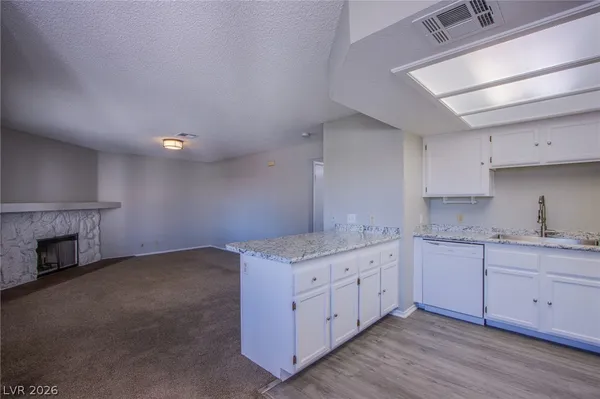 $1,300 | 1333 Cinder Rock Drive, Unit 202, Las Vegas, NV 89128