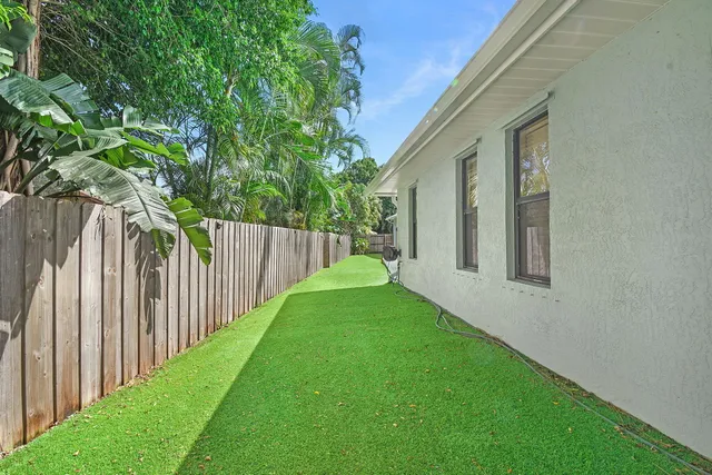 $797,000 | 1225 Southwest Magnolia Bluff Drive, Palm City, FL 34990