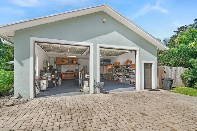 $797,000 | 1225 Southwest Magnolia Bluff Drive, Palm City, FL 34990