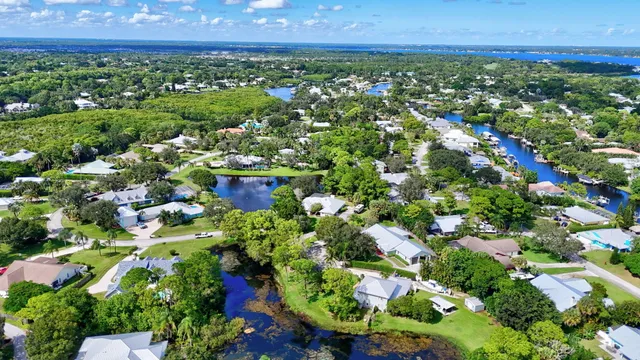 $797,000 | 1225 Southwest Magnolia Bluff Drive, Palm City, FL 34990