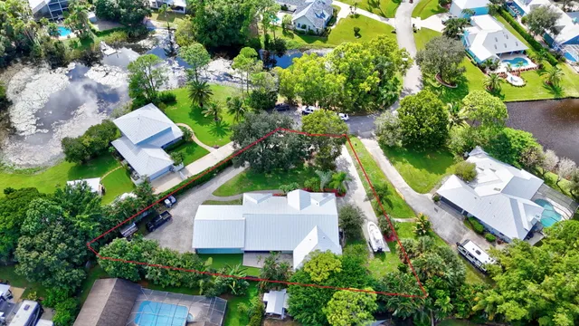 $797,000 | 1225 Southwest Magnolia Bluff Drive, Palm City, FL 34990