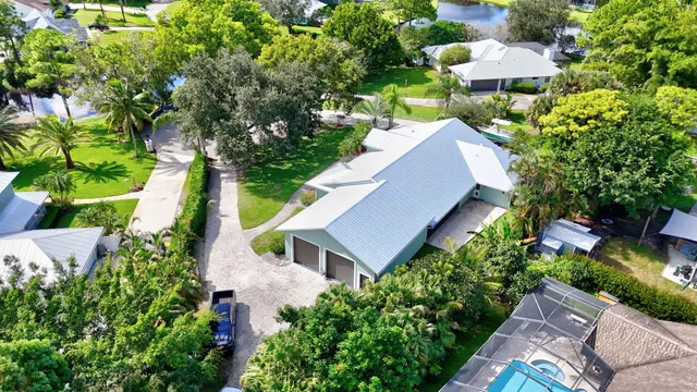 $797,000 | 1225 Southwest Magnolia Bluff Drive, Palm City, FL 34990