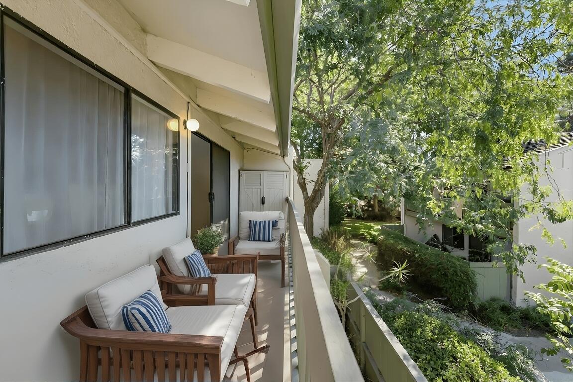 31 Dearborn Place, Unit 36 Goleta, CA 93117 - Photo 5 of 8