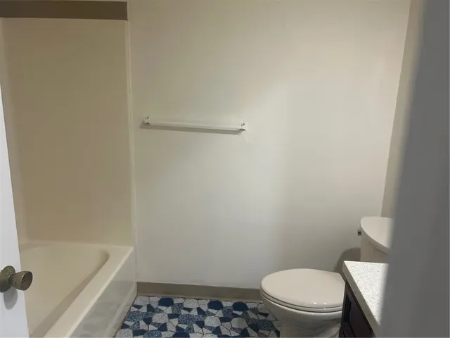 $1,650 | 724 Beverage Hill Avenue, Unit A10, Pawtucket, RI 02861