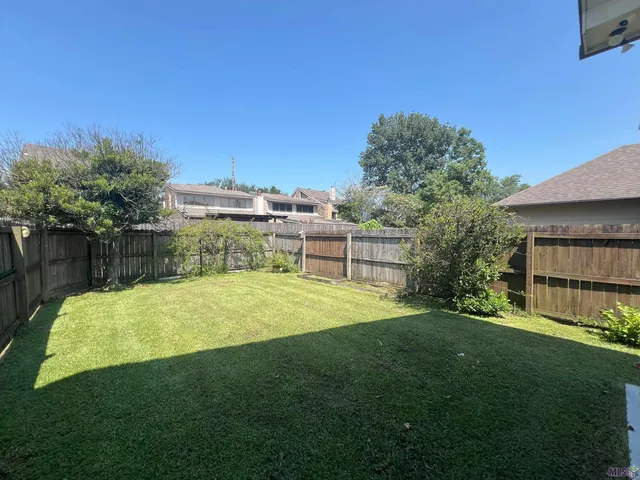 $2,500 | 15514 Green Trails Boulevard, Baton Rouge, LA 70817