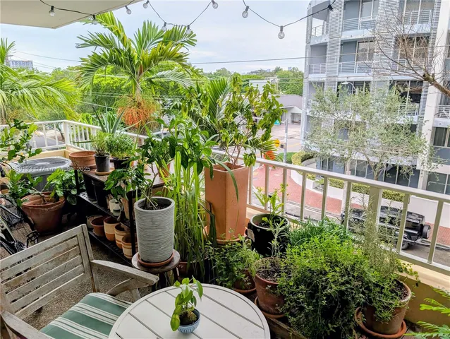 $399,900 | 3304 Virginia Street, Unit 4A, Miami, FL 33133
