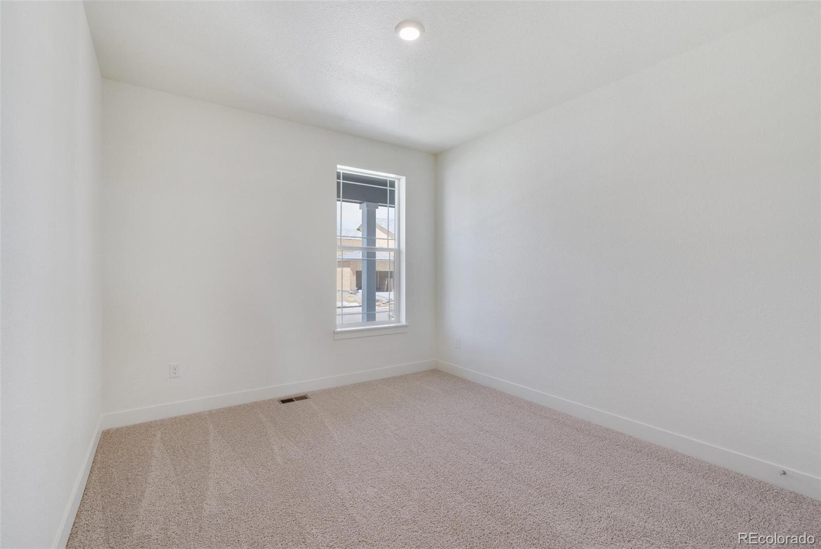 1105 Clara View Drive Berthoud, CO 80513 - Photo 24 of 35 an empty room with a window