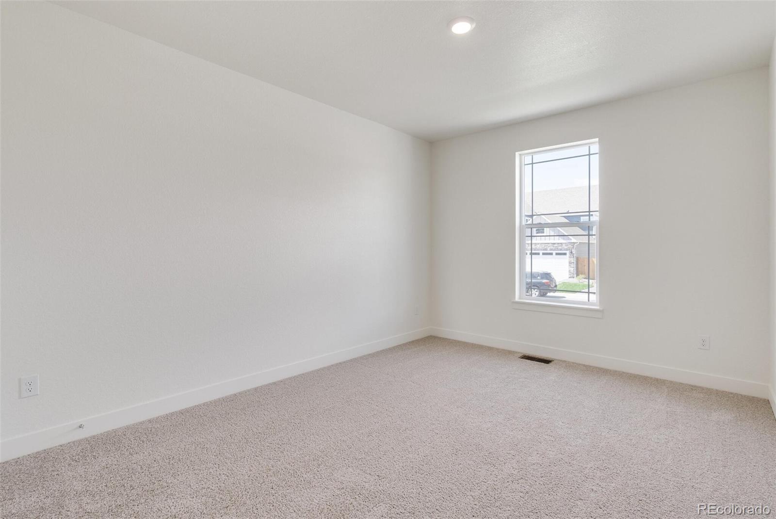 1105 Clara View Drive Berthoud, CO 80513 - Photo 26 of 35 an empty room with a window