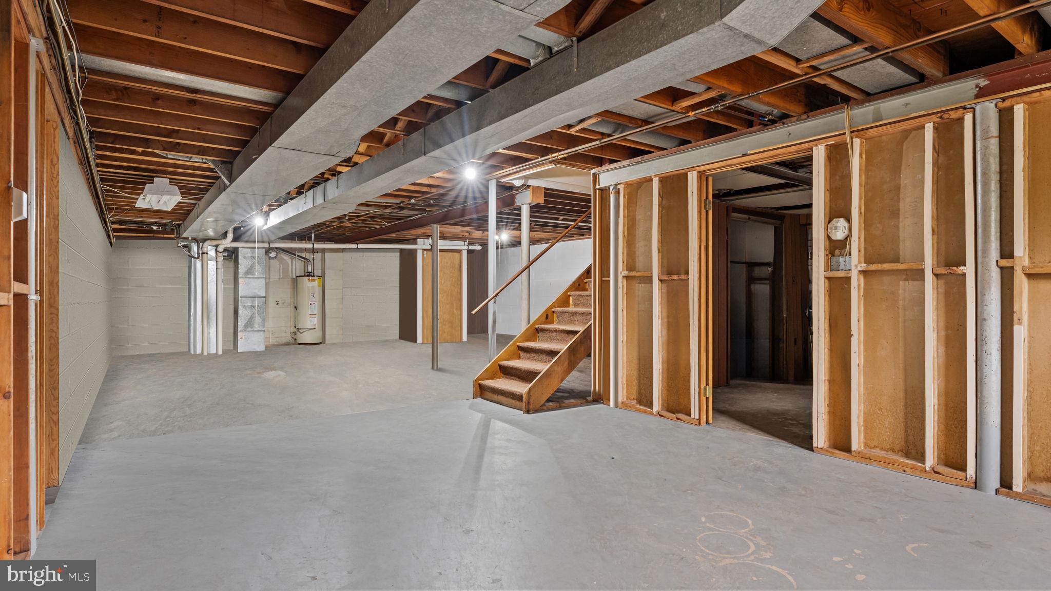 14 Farm Road Trenton, NJ 08638 - Photo 28 of 36 Huge basement but virtually staged