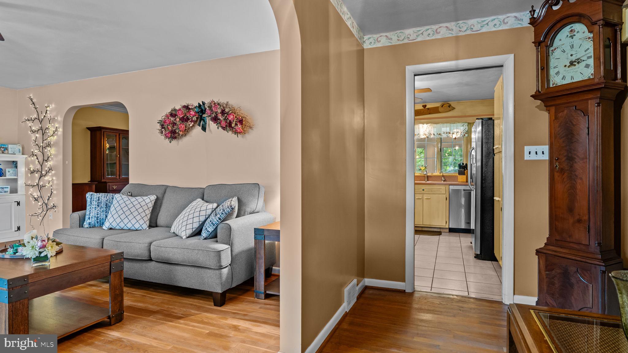 14 Farm Road Trenton, NJ 08638 - Photo 9 of 36 Gallery Image 9