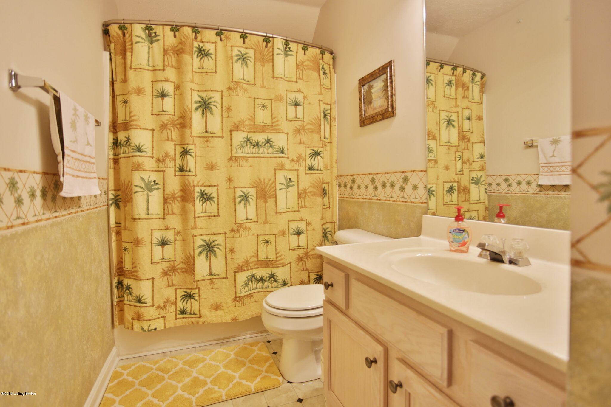 7005 Matthews Road Louisville, KY 40258 - Photo 24 of 30 5fUuRyjEczMFhSMPu8g6Z1RNQ0hnpgx9NZ1C_keb