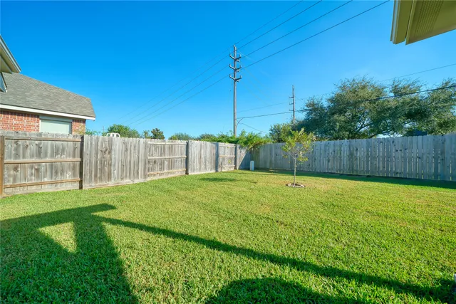 $2,200 | 10630 Pine Meadows Boulevard, Baytown, TX 77523