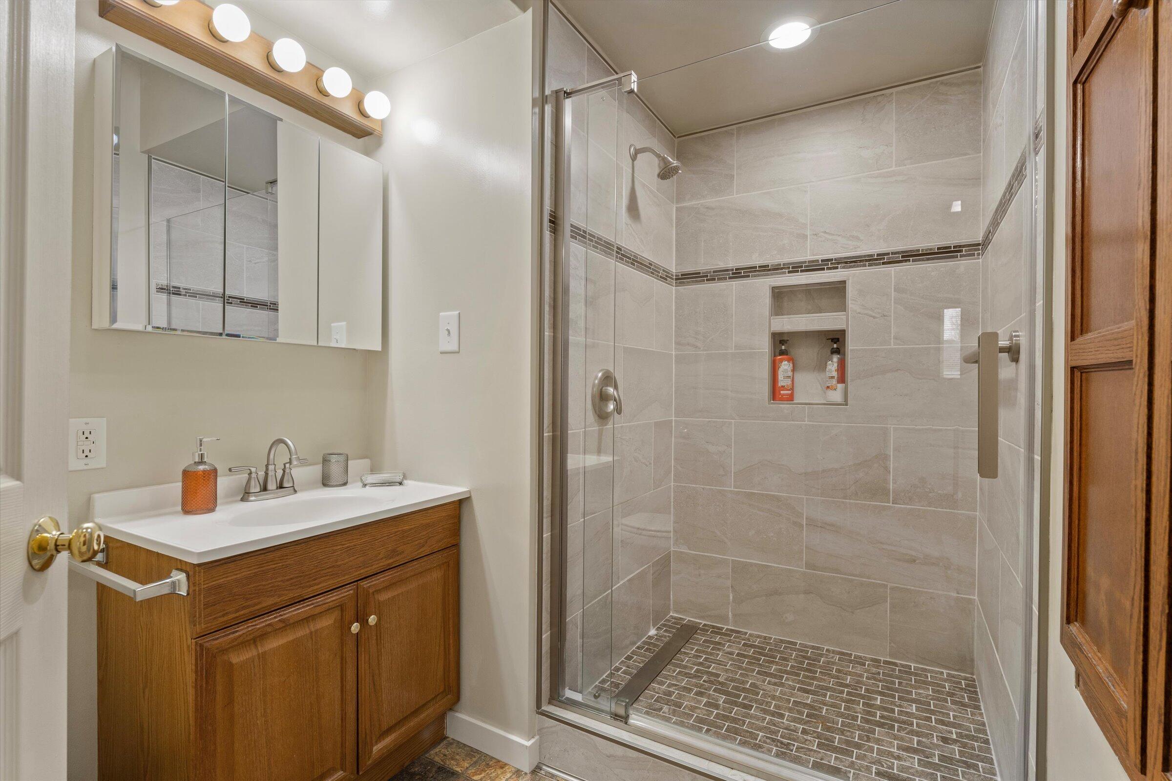 402 Jefferson Street Cassopolis, MI 49031 - Photo 21 of 37 15-DSC03628