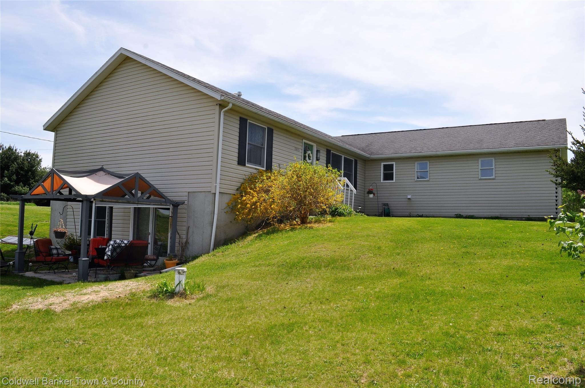 7853 Munsell Road Howell, MI 48843 - Photo 36 of 43 DSC_0378 (2).JPG