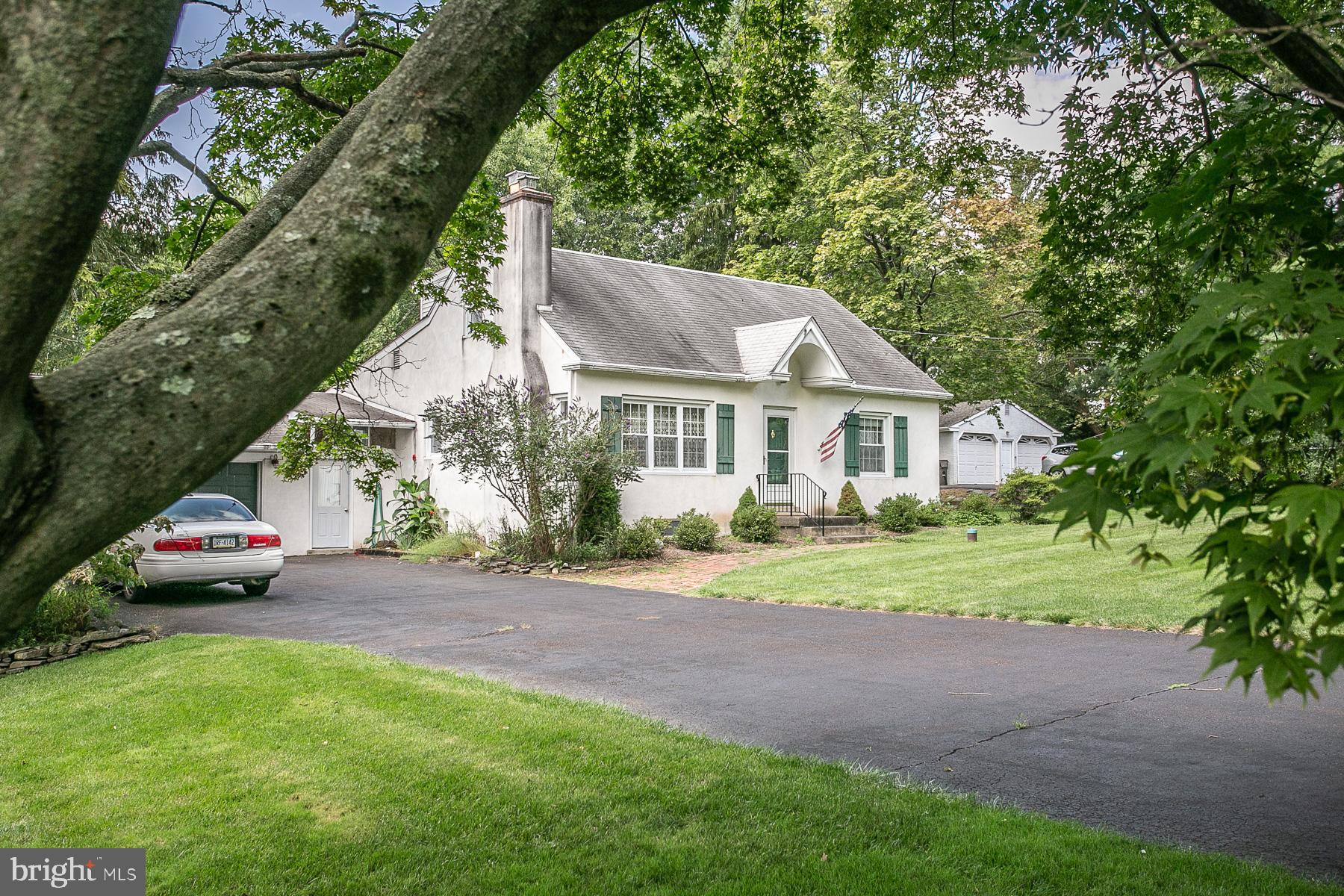 2146 Longview Road Warrington, PA 18976 - Photo 2 of 31 Gallery Image 2